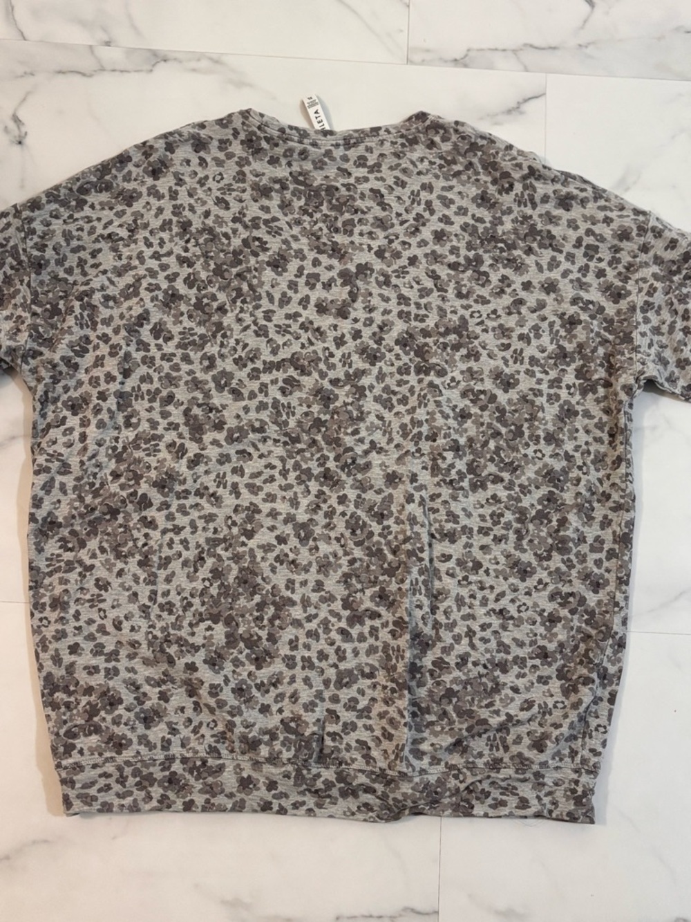 🩶Athleta🩶 Studio to Street Splatter Sweatshirt - Picture 5 of 5